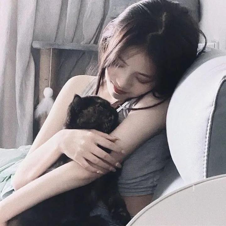 夜晚的莱奥